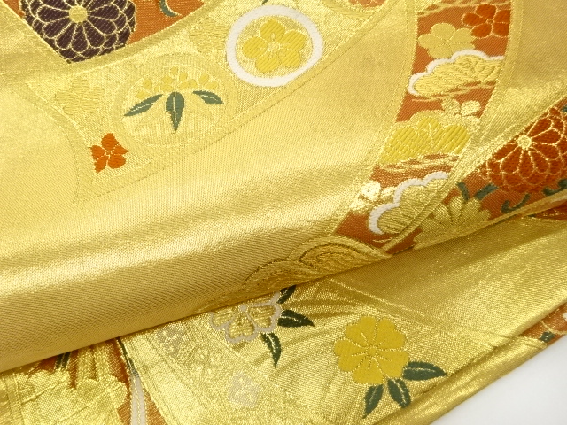  束ね熨斗に花々・松・蜀江華紋模様織出し丸帯